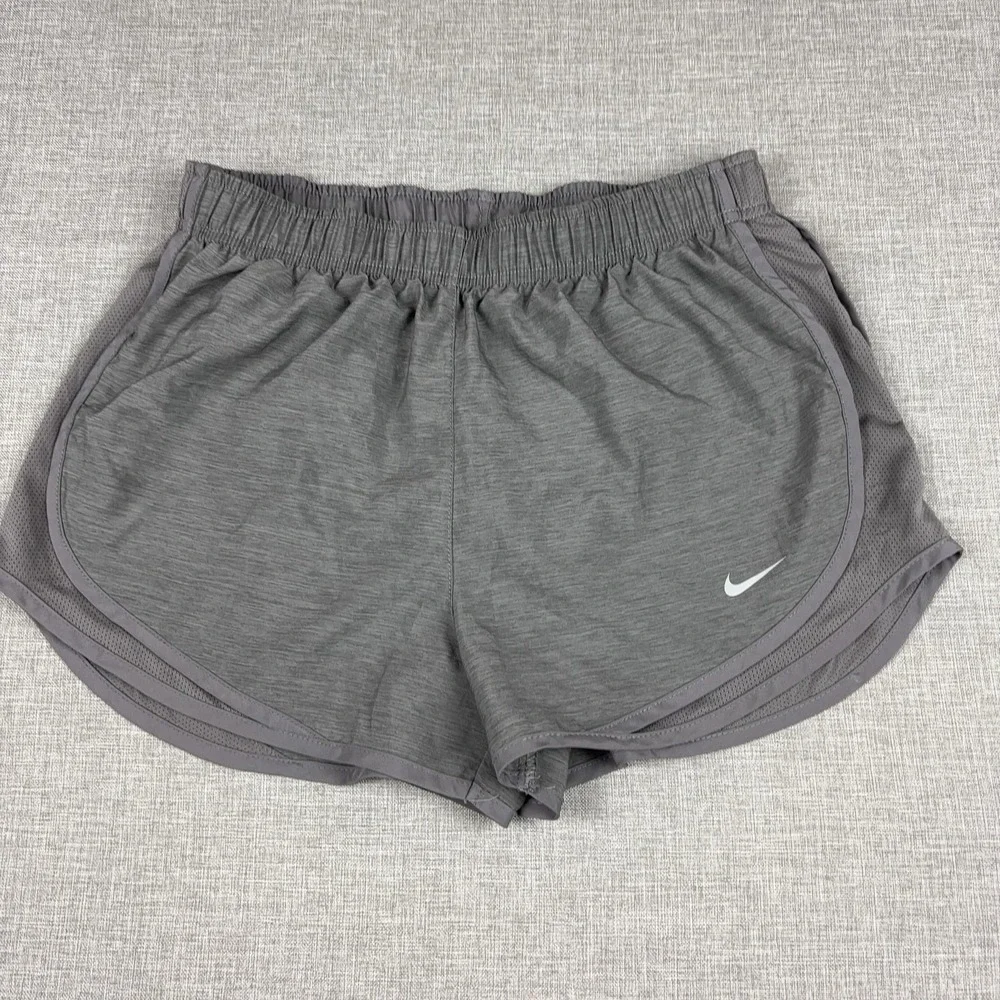 Nike Dri-FIT Running Shorts Womens M Gray 3 In Lined Athletic Pockets DB4487-067